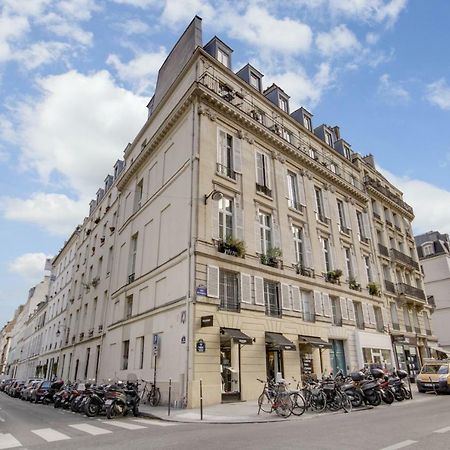 3 People - Place Des Vosges Paris By Weekome Eksteriør billede
